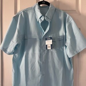 Men’s Medium HUK fishing shirt